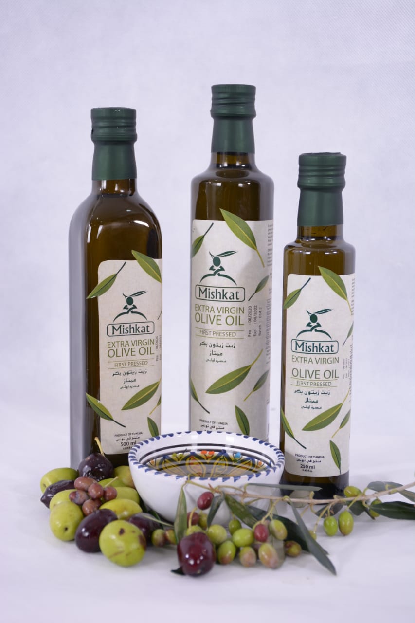 Organic and Extra Virgin Olive Oil Packaging