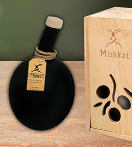 Organic and Extra Virgin Olive Oil Packaging