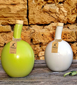 Organic and Extra Virgin Olive Oil Packaging